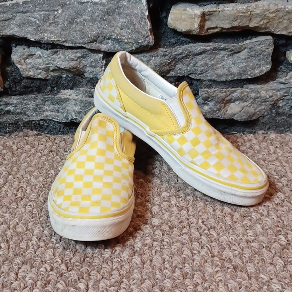 Women's Van's Off the Wall checkerboard slip on shoes sz 5